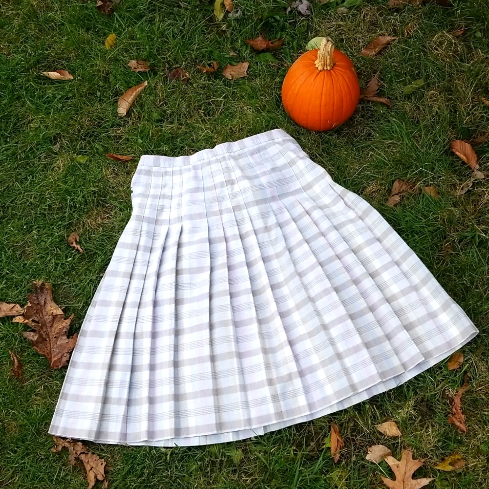 VINTAGE ~ AUSTIN HILL Silk Woven PLEATED SKIRT Union Made Tag sz 16 ( 30" )